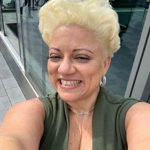 Meet your Posher, Edna